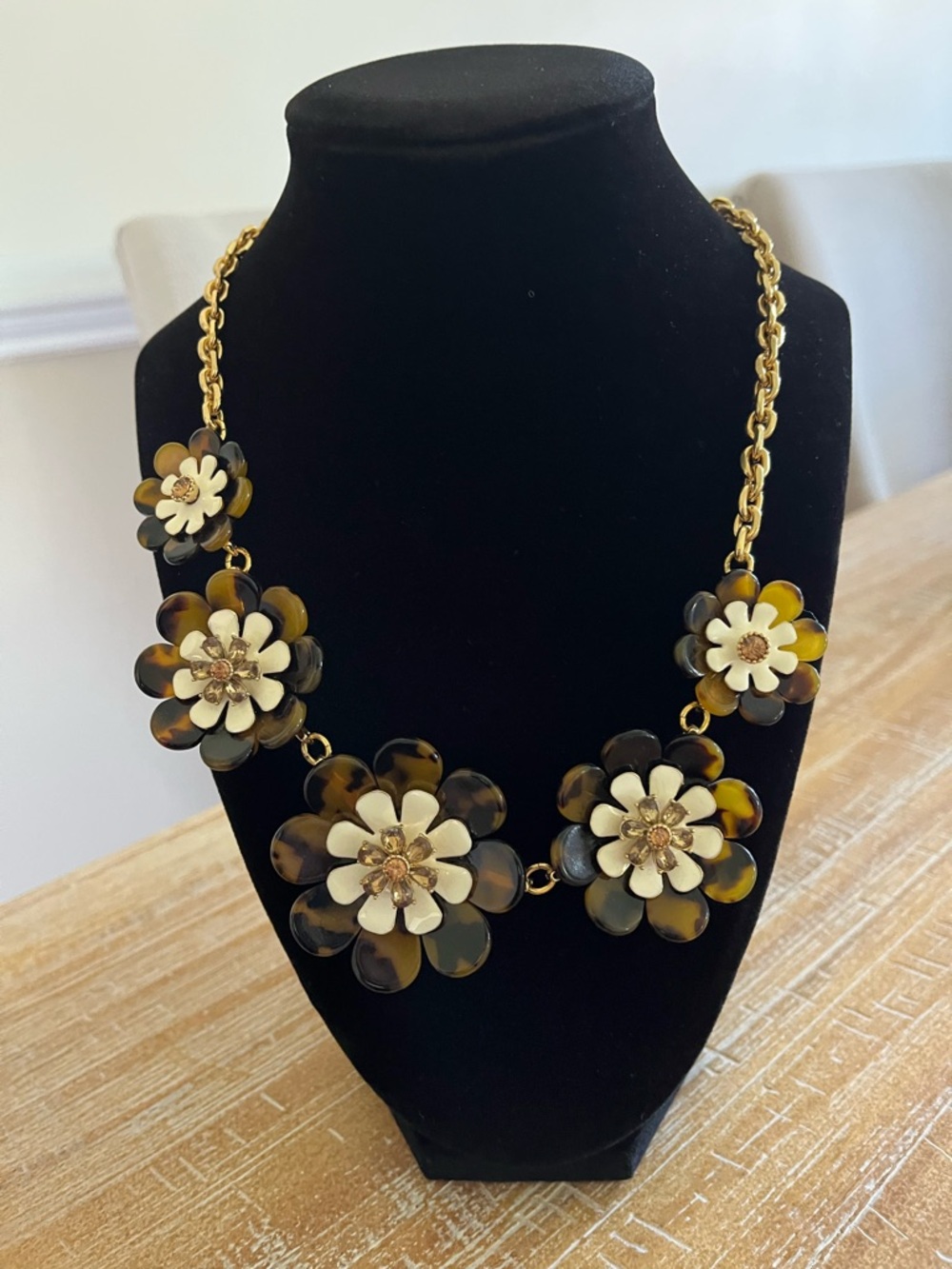 Floral Statement Necklace in Tortoiseshell and Cream - Women Jewelry